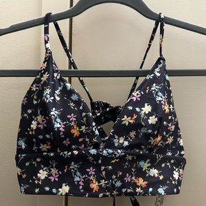 Ditsy floral adjustable strappy crossover back tied bikini top